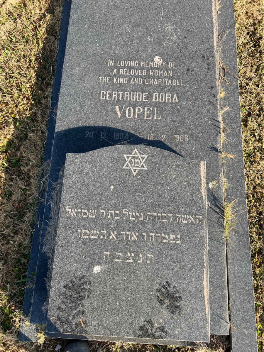 VOPEL Gertrude Dora 1904-1986