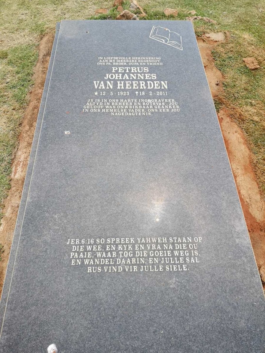 HEERDEN Petrus Johannes, van 1923-2011