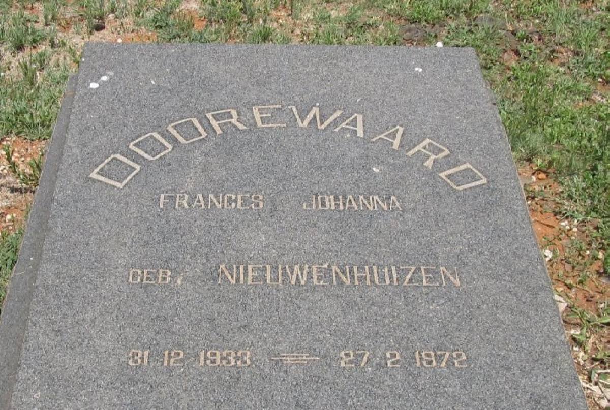 DOOREWAARD Frances Johanna nee NIEUWENHUIZEN 1933-1972