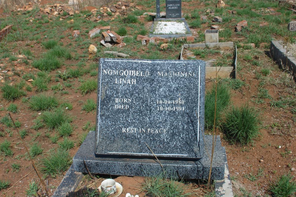 MASHININI Nomgoibelo Linah 1950-1991
