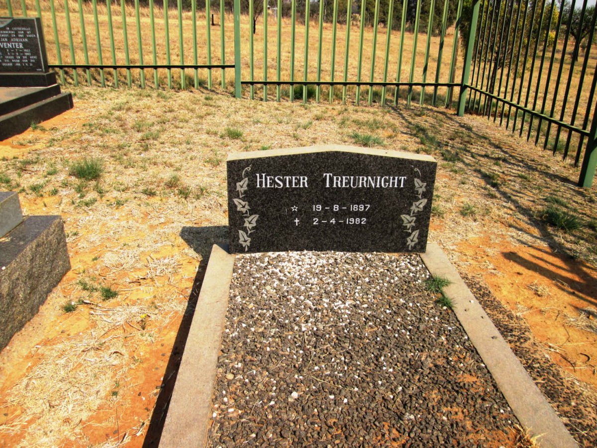 TREURNICHT Hester 1897-1982
